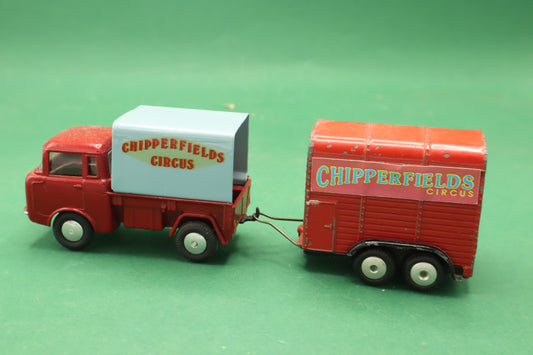 Corgi Camion ´Rice Pony Trailer´ con Jeep FC-150 Circus Chipperfields